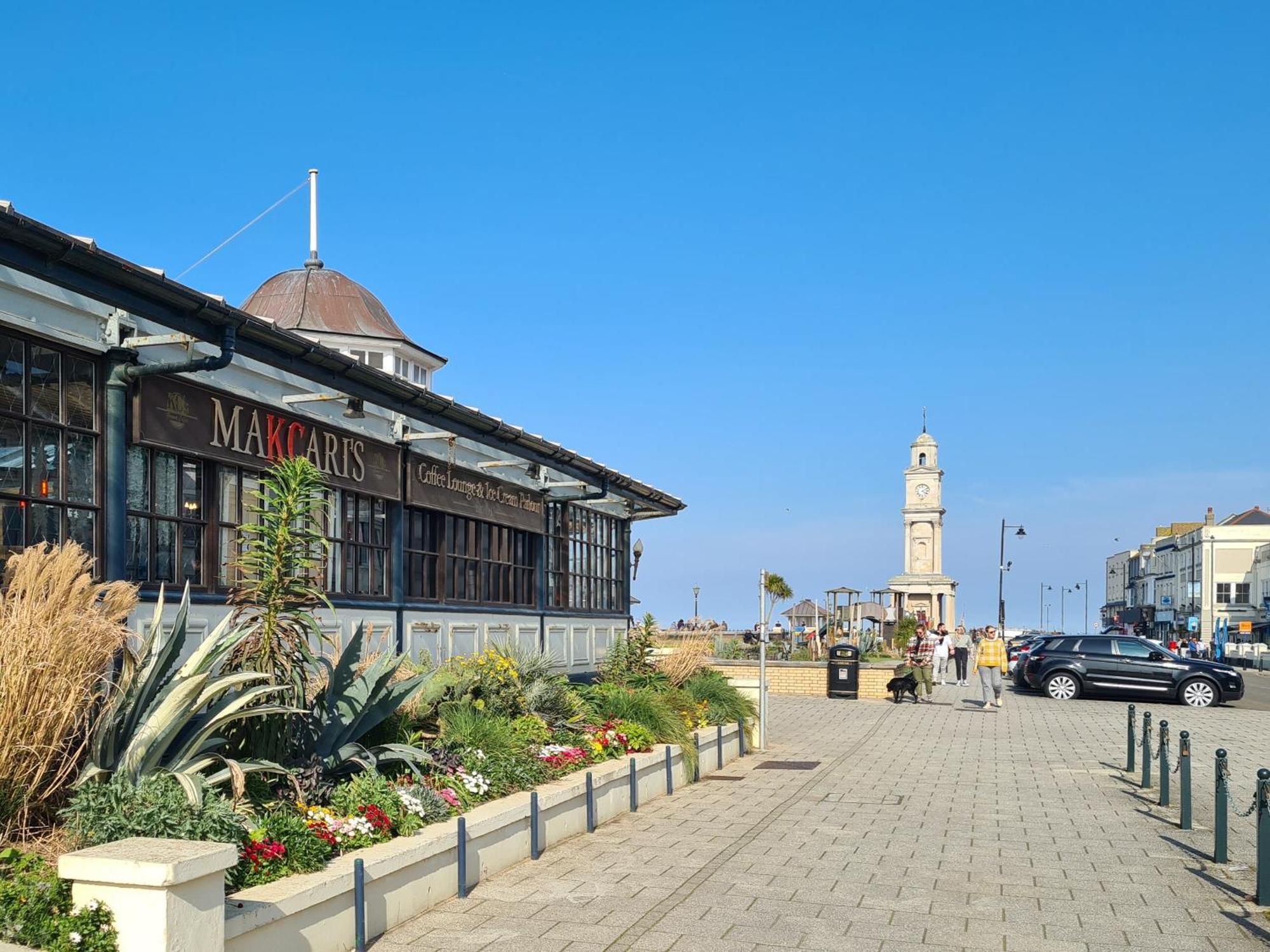 Vitamin Sea Residency Herne Bay Exterior photo